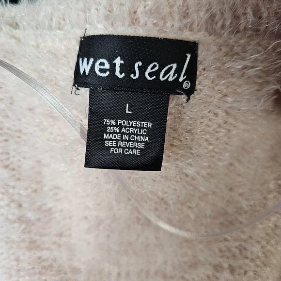 Wet Seal Women’s Large Fuzzy Pink Sweater Scoop Neck Soft Y2K Coquette Preppy - Picture 6 of 6